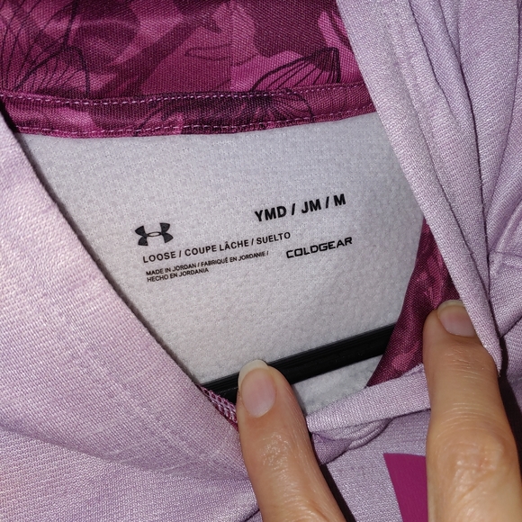 Youth medium girls under Armour pullover hoodie - Picture 7 of 8